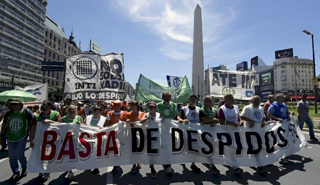 EMPLEADOS PUBLICOS