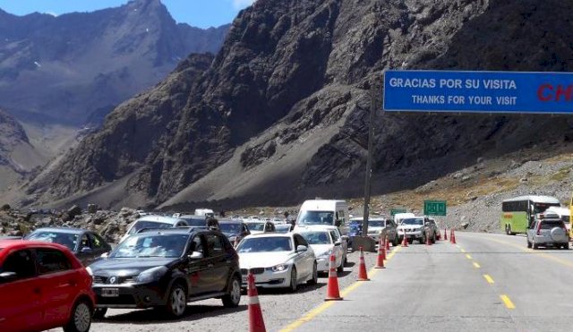 CRUCE A CHILE